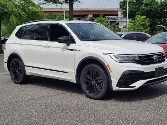 VOLKSWAGEN TIGUAN 4MOTION 2022 3VV8B7AX5NM154811 image